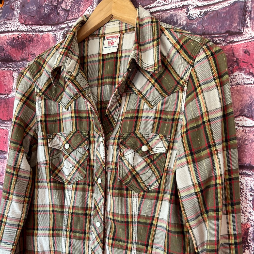True Religion Women's Plaid Western Pearl Snap Shirt - Olive Cream - Picture 2 of 5